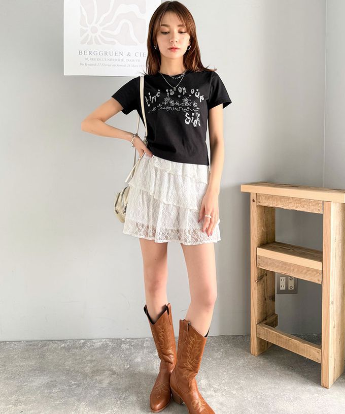 日本 Classical Elf - mily bilet 燙銀俏麗印花短袖上衣-黑