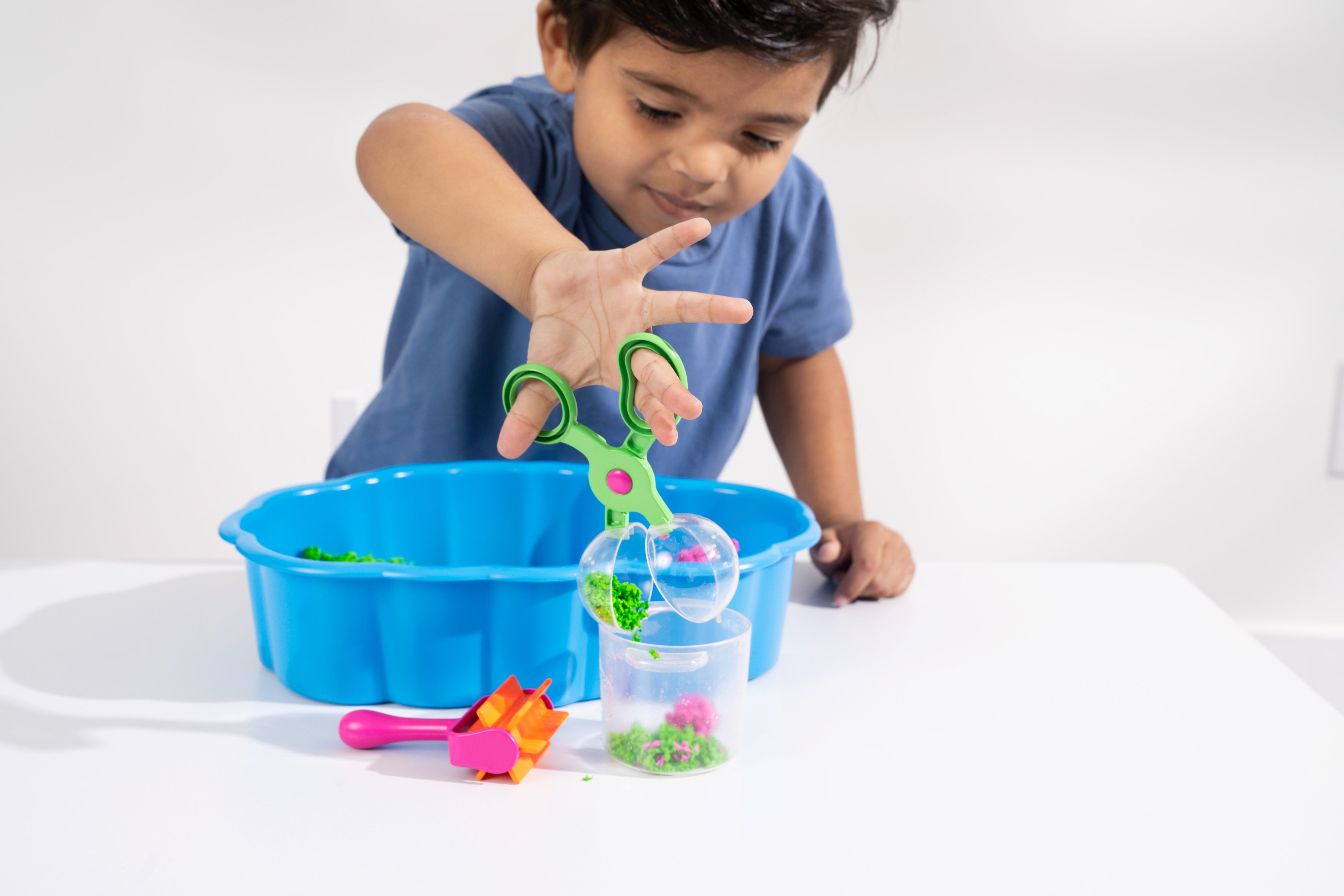 美國 Educational Insights - 魔塑粒粒黏土-空氣鬆土感官盆