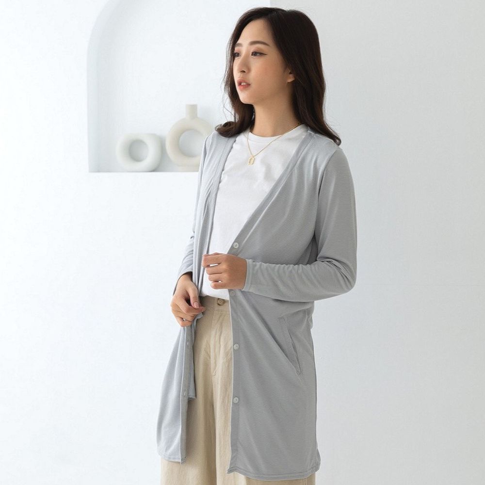 貝柔 Peilou - 日本水潤白抗UV保濕防曬長版罩衫-V領長版-時尚灰