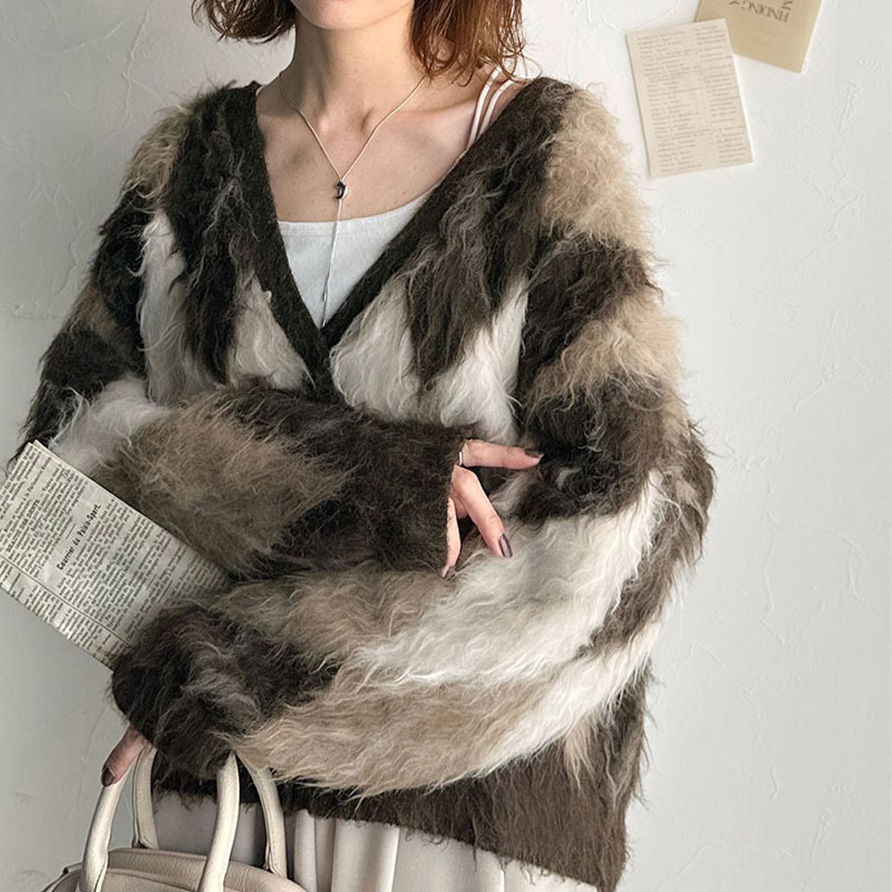 浪漫毛海菱格針織開襟衫-深咖啡