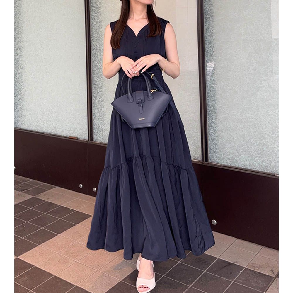 小V領氣質層次收腰無袖洋裝-海軍藍