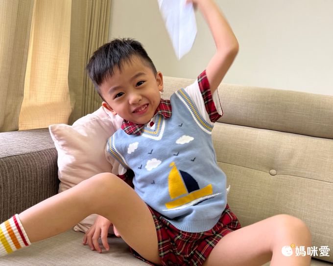 舒適V領提花針織背心-帆船-藍色