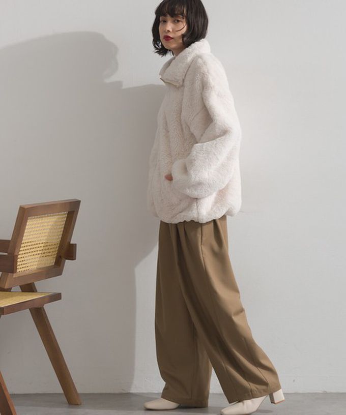 日本 ELENCARE DUE - 奢華毛絨柔軟寬鬆保暖拉鍊外套-淺卡其