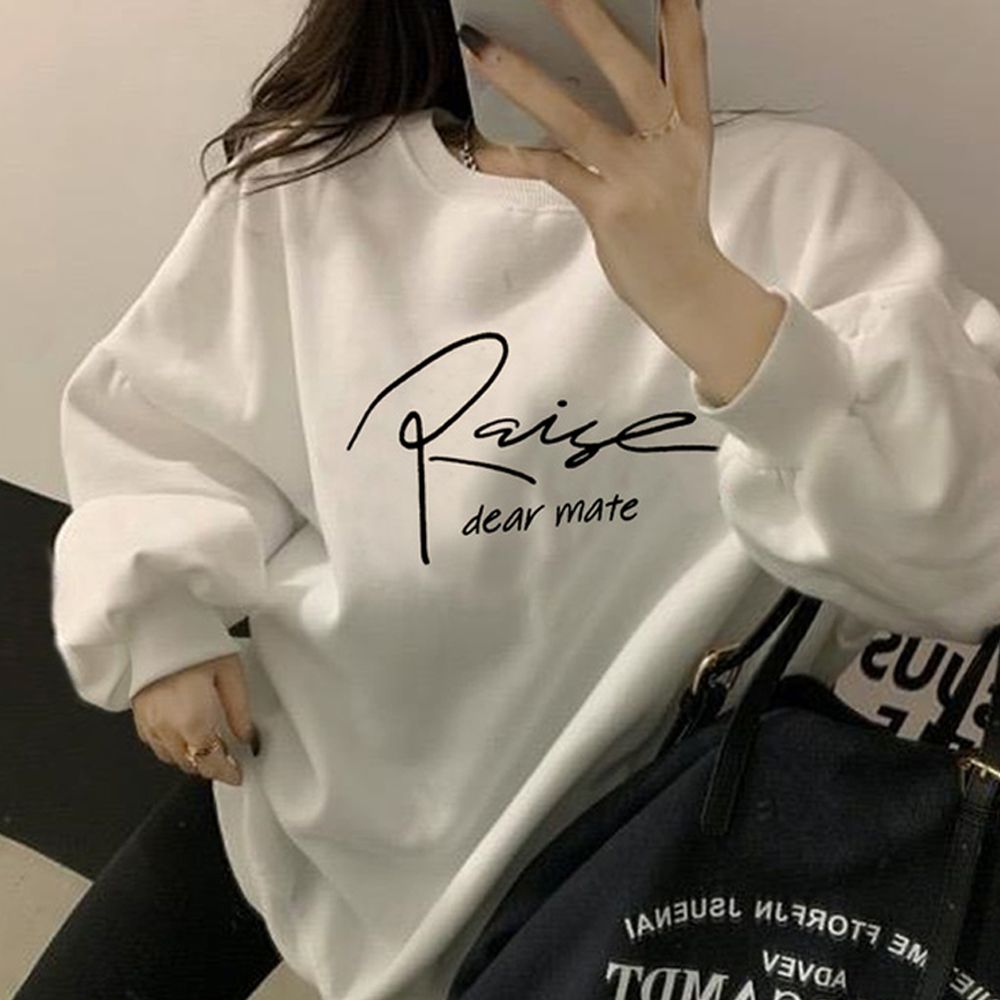 低調刺繡英文裏起毛寬鬆長袖上衣-象牙白 (F)