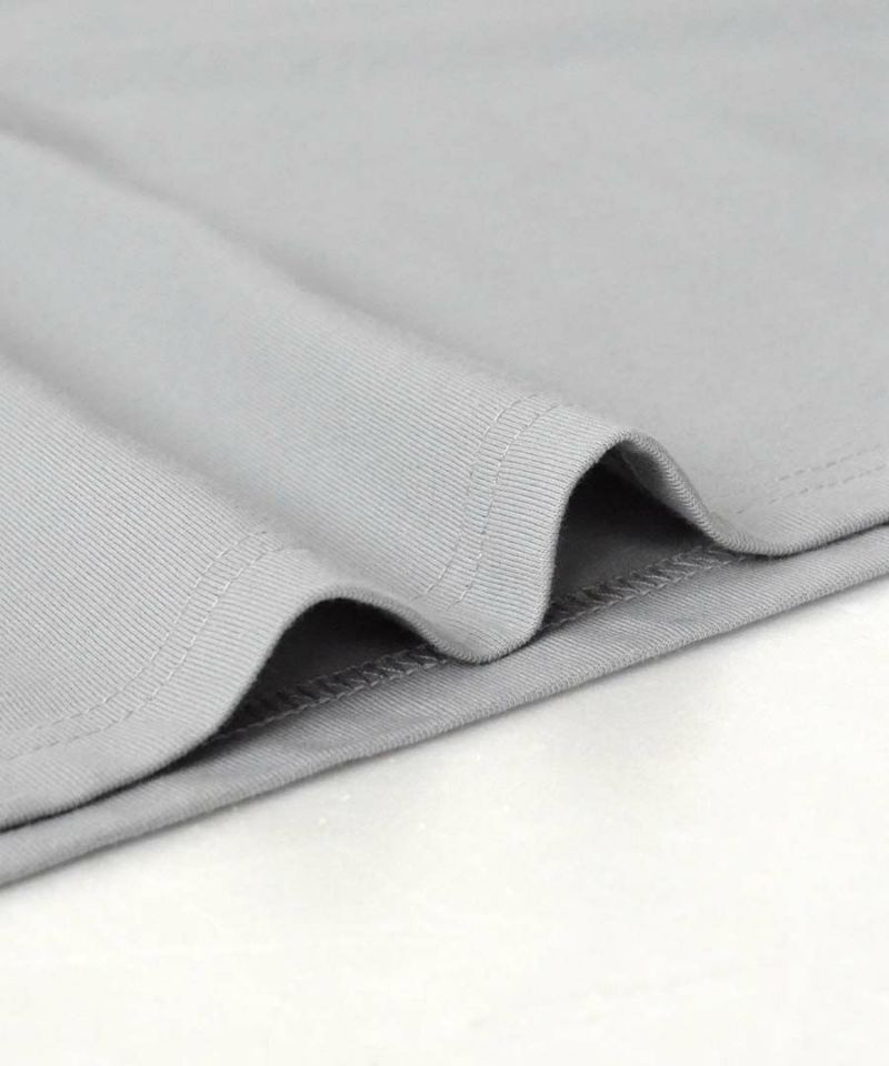 日本 zootie - 棉混落肩狗狗印花短T-白