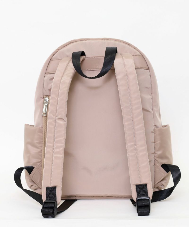 日本 COOCO - Lee聯名款 輕量美型後背包-淺灰 (W30*H39*D15cm)