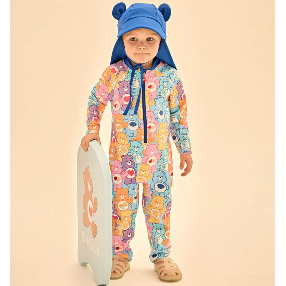 UPF 50+連身式長袖泳裝(附遮脖泳帽)-卡通人物滿版彩虹熊