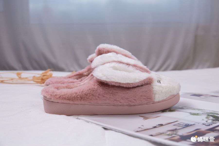 毛毛保暖室內拖鞋-大耳朵兔子-淡粉色