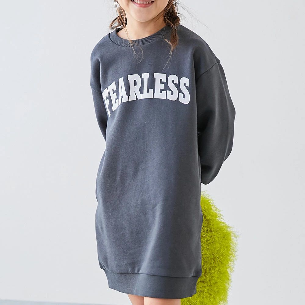 裏起毛落肩印花長袖洋裝-英文logo-灰黑