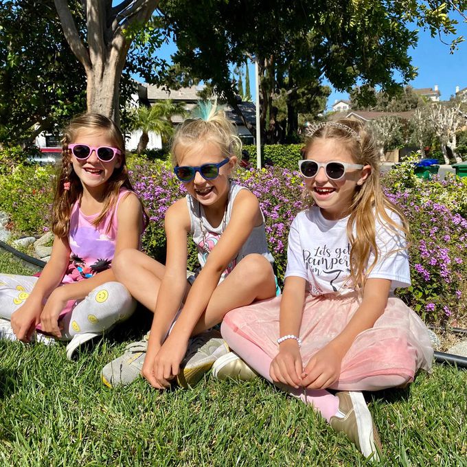 美國 Roshambo - 繽紛視界時尚墨鏡-圓框-幼童款-芭比粉(偏光紫) (2-5Y)