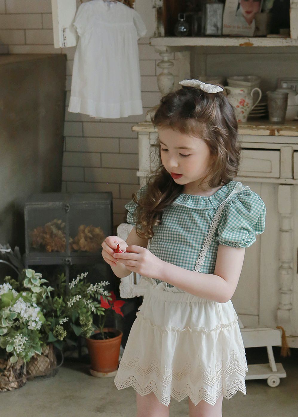 韓國 PuellaFLO - 蕾絲刺繡花朵蝴蝶結髮飾/髮夾-米白