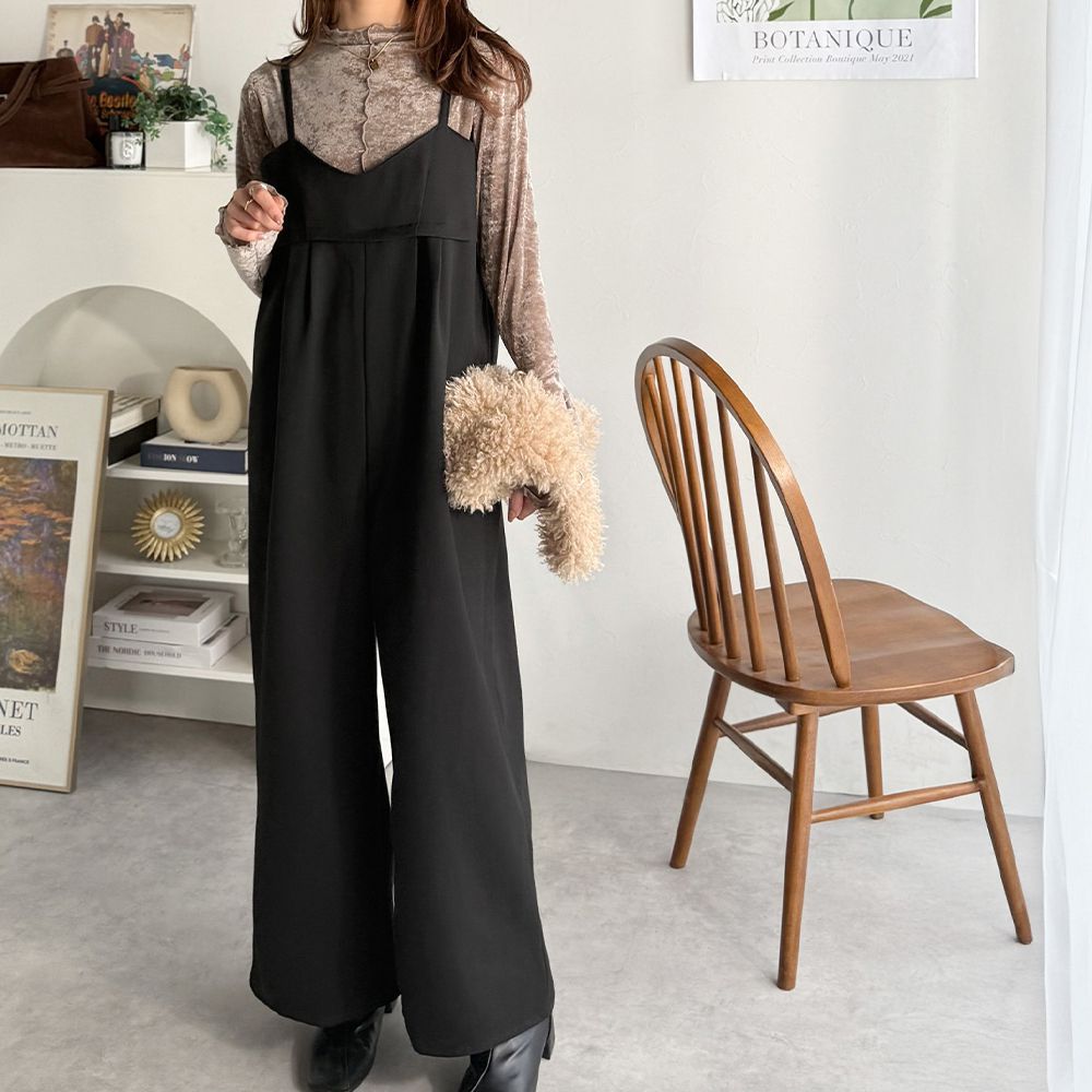 高腰柔美感天鵝絨吊帶連身褲-黑