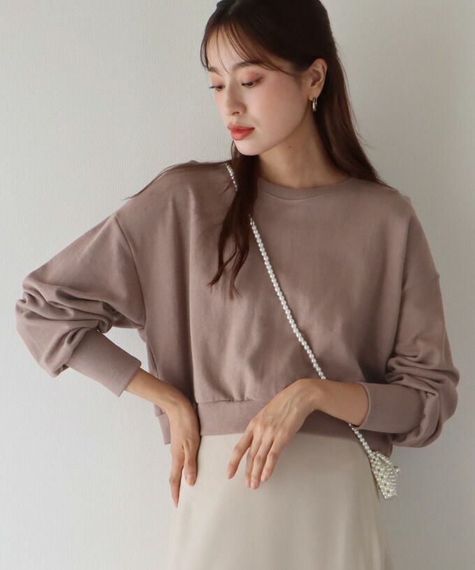 日本 BLUE EAST - 圓領百搭短版長袖上衣-草綠