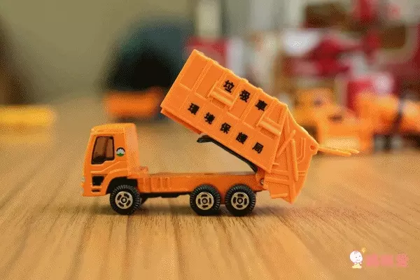 樂彩森林 - 迷你合金車-垃圾車(148)-滑行