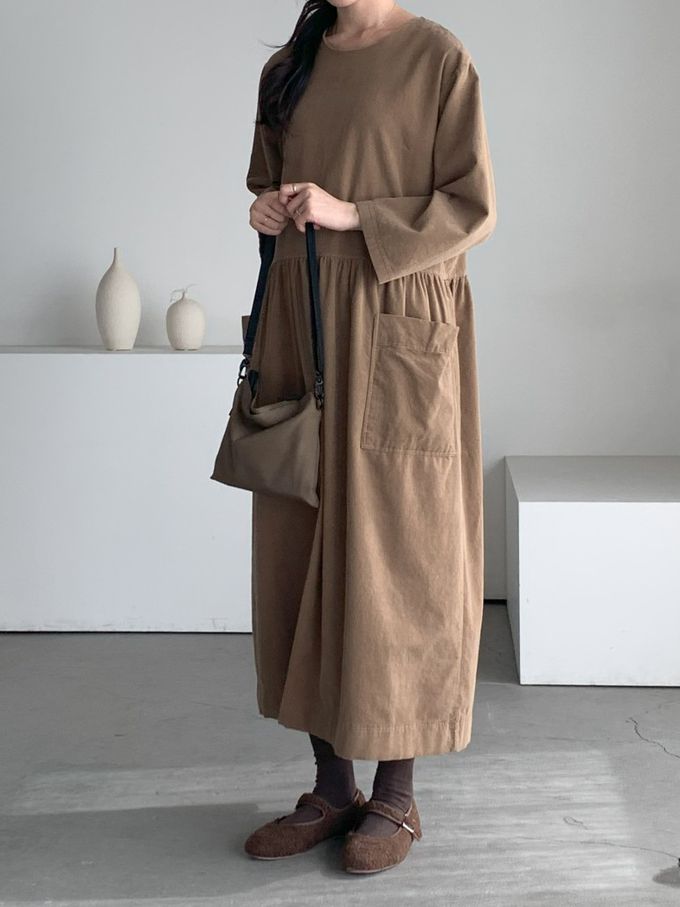 韓國女裝連線 - 極簡大口袋燈芯絨連身洋裝-焦糖棕 (FREE)