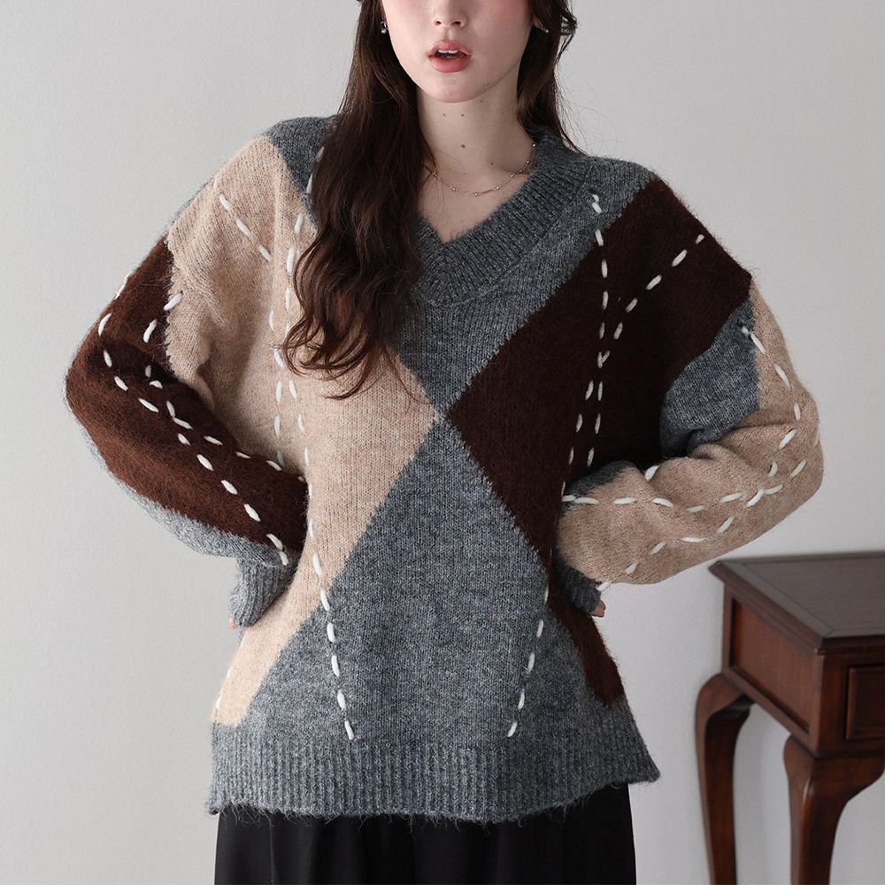 成熟菱格紋幾何V領針織上衣-灰系 (M)