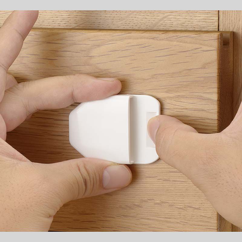 akachan honpo - 可拆式多用途安全防護鎖扣-迷你Ｓ (本體:16.4×4×1.2cm、膠帶:5cm)