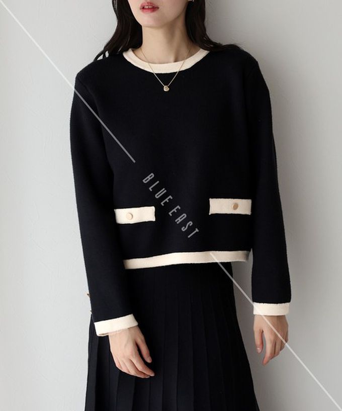 日本 BLUE EAST - 金釦滾邊針織上衣+優雅百摺長裙(2件組)-黑x白