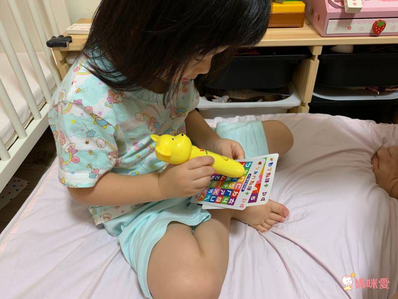 双美生活文創 - ABC點讀學習寶盒-波波狗點讀筆*1隻＋ABC認知圖典*1本＋圖鑑點讀書*1本＋ABC點讀掛圖*1張＋注音點讀卡*1張