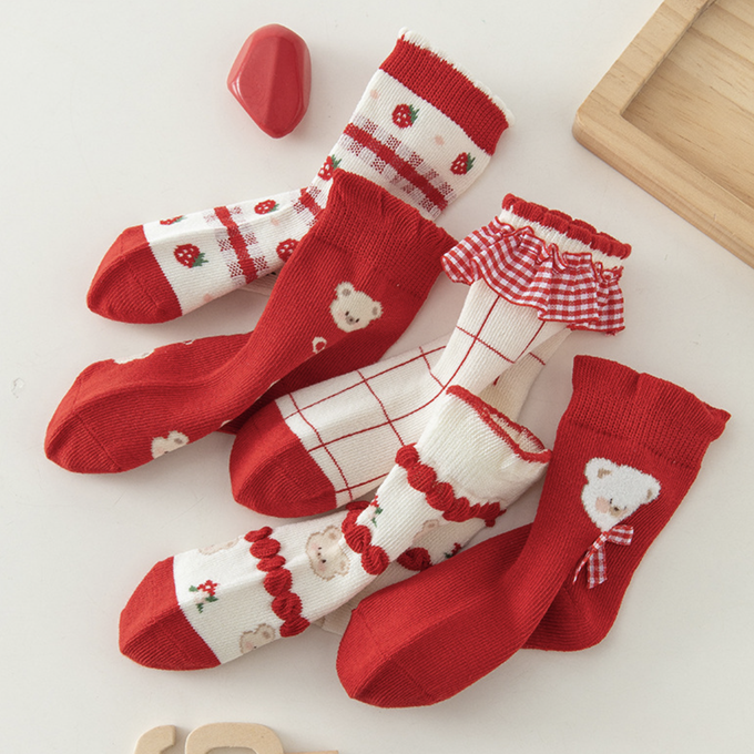 love, charlotte - 秋冬紅色卡通小熊可愛中筒棉襪-5 雙一組