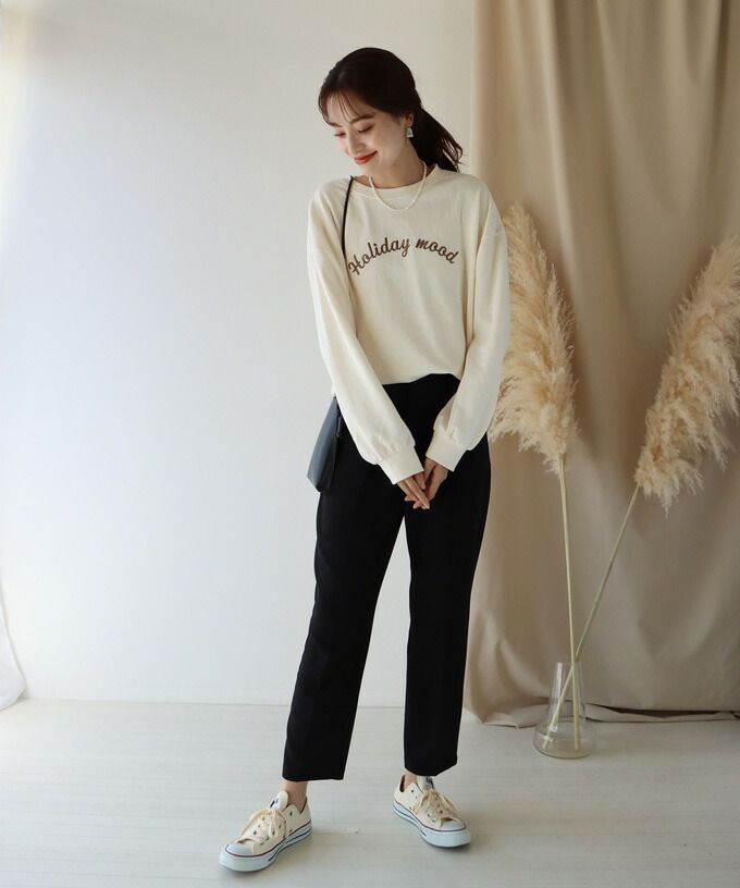 日本 BLUE EAST - 修身打褶後腰鬆緊錐形西裝褲-粉紅