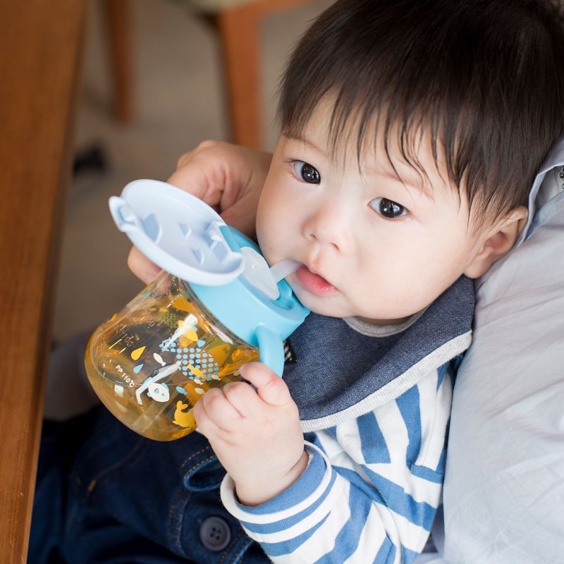 日本 Richell 利其爾 - 鼠樂團吸管水杯-150ML-藍/粉-7個月適用