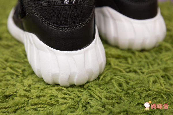 SKECHERS - HYDRUS_Z型經典黑色兒童機能運動鞋