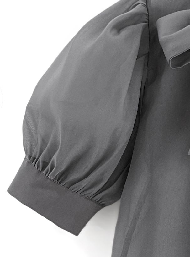 日本 GRL - 優雅光澤感蝴蝶結短袖襯衫-石墨灰 (F)