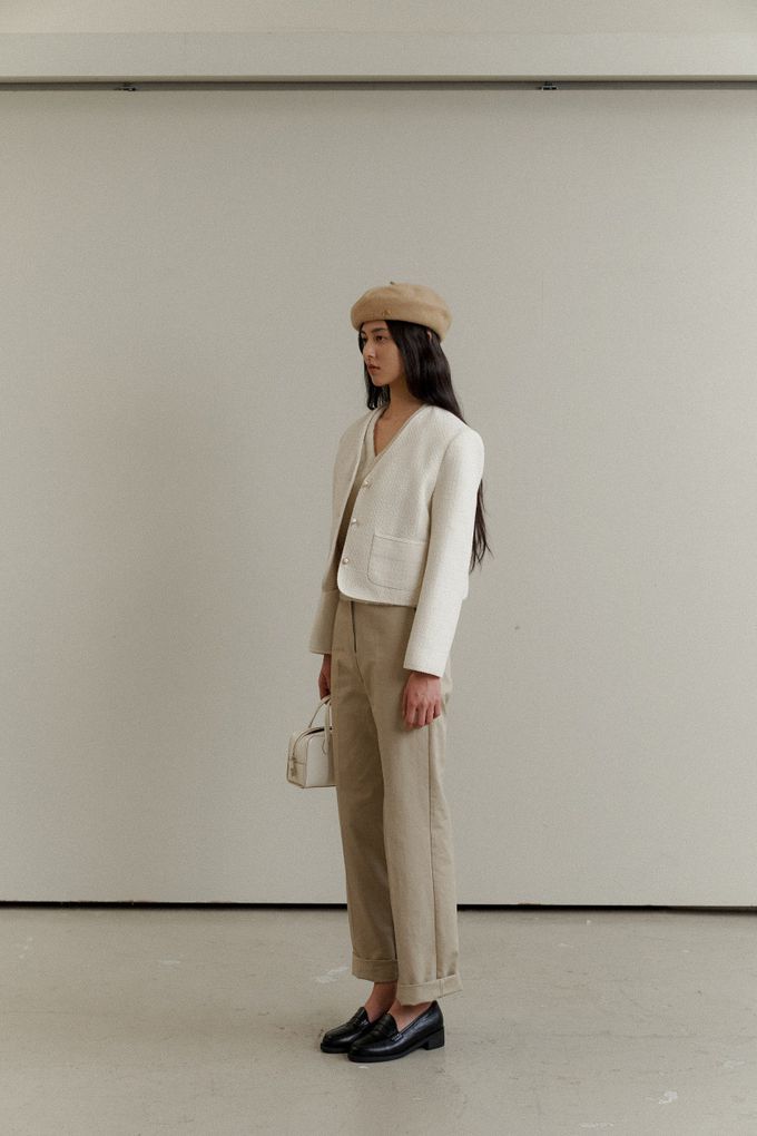 韓國女裝連線 - 氣質V領混羊毛毛呢珠釦外套-米白 (FREE)