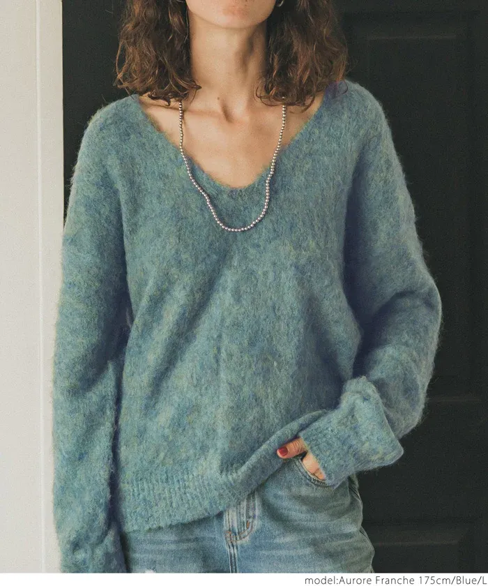 日本 COCA - 大V領混色毛海感針織上衣-藍綠系