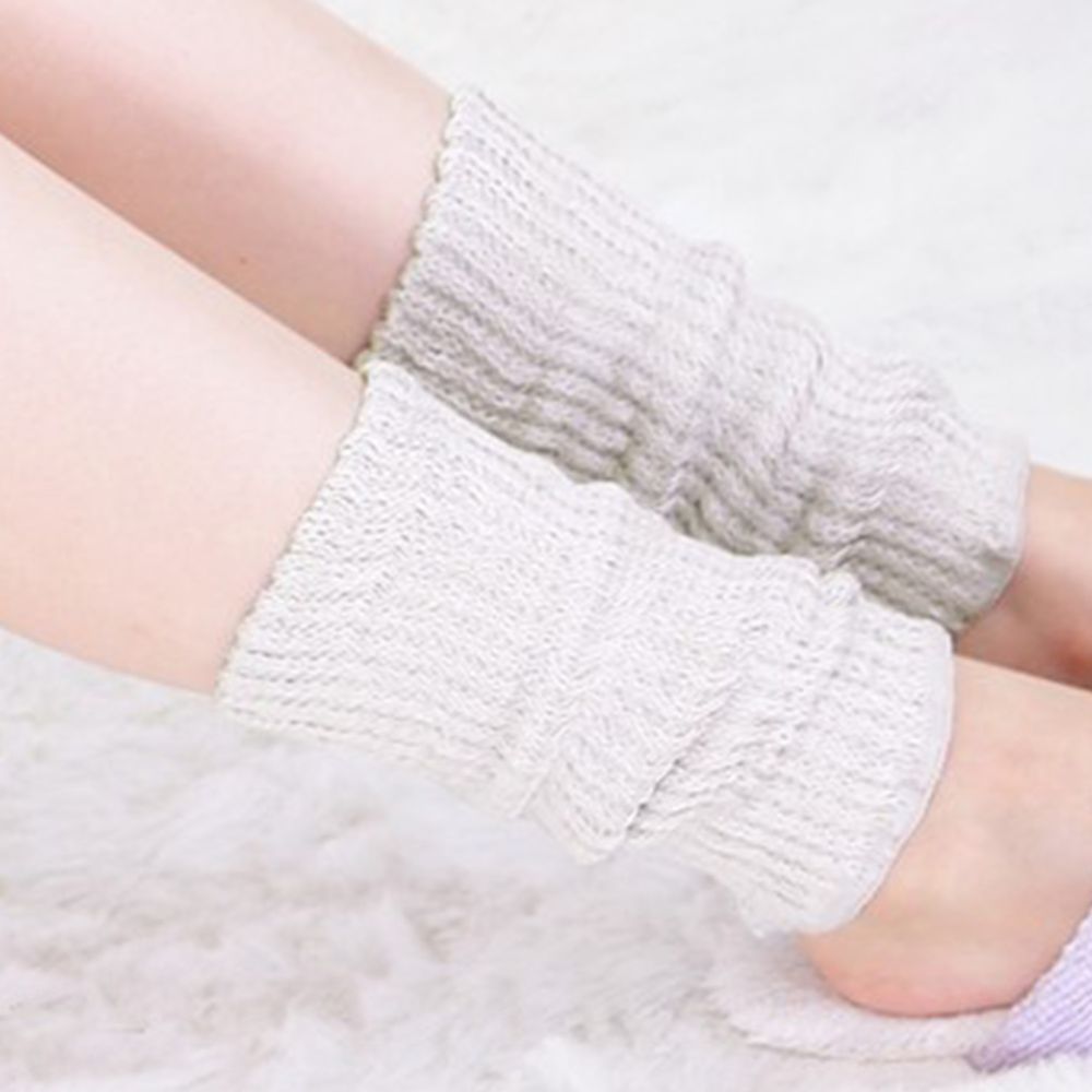 日本女裝代購 - 日本製 保暖襪套(絲綢添加)-長度23cm-經典灰 (F)