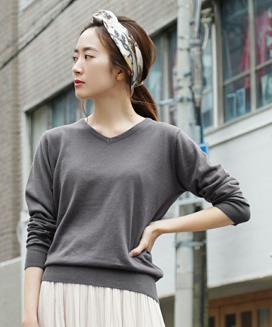 日本 zootie - 定番款純棉V領針織上衣-深綠