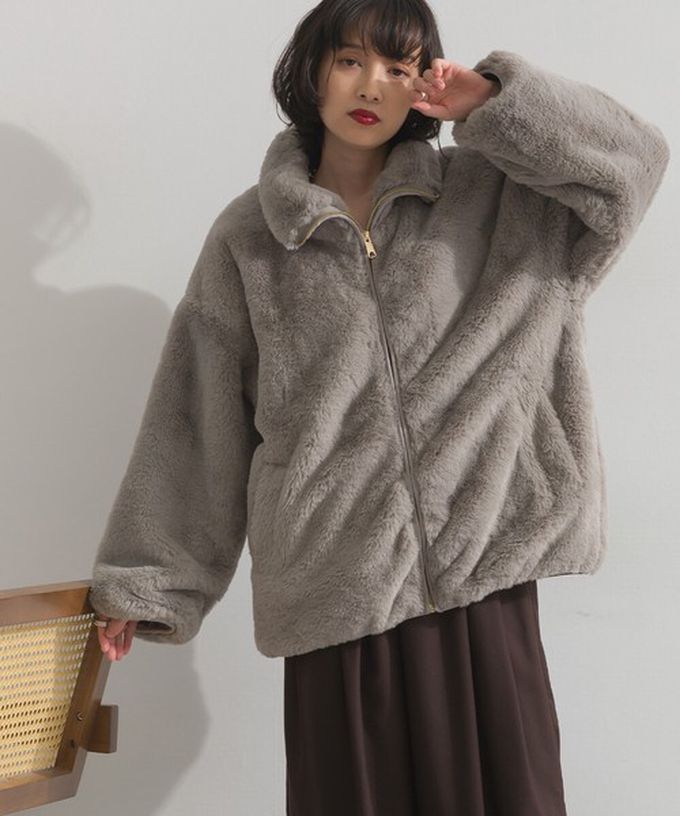日本 ELENCARE DUE - 奢華毛絨柔軟寬鬆保暖拉鍊外套-淺卡其