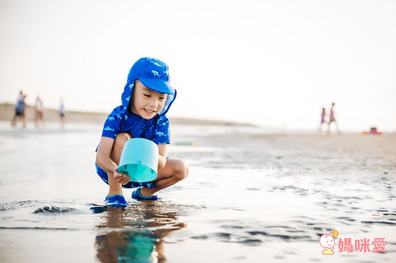 德國Playshoes - 抗UV防曬短袖兩件組兒童泳裝-鯊魚