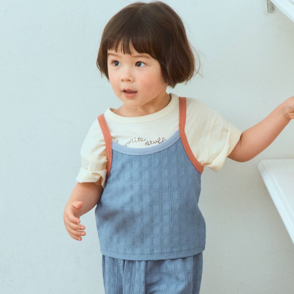 First Blue 清爽方格壓紋拼色細肩背心-灰藍