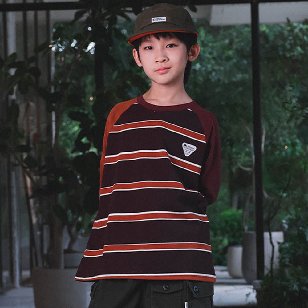 棉質圓領長袖上衣-條紋拼色袖-紅棕