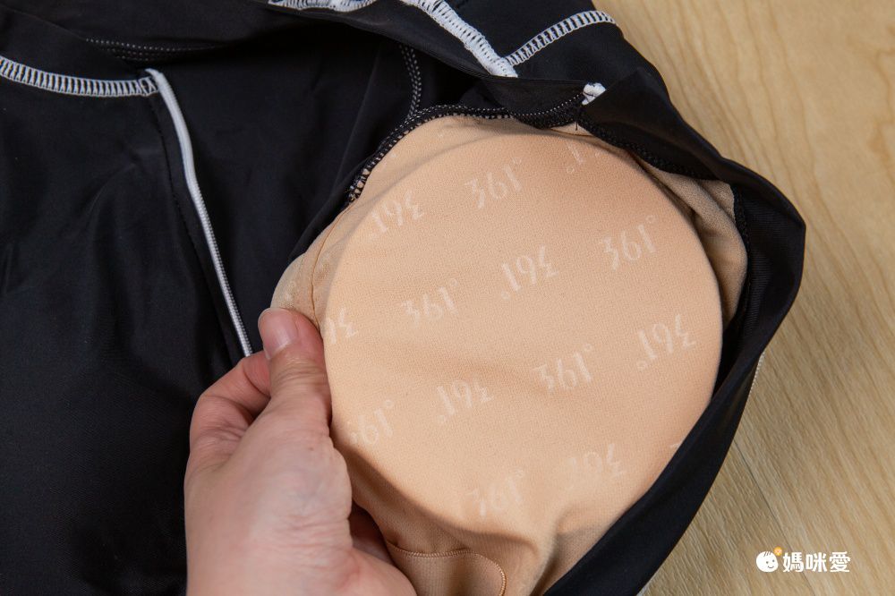 361° - 運動風短袖連身裙泳衣-熱帶樹葉-黑色