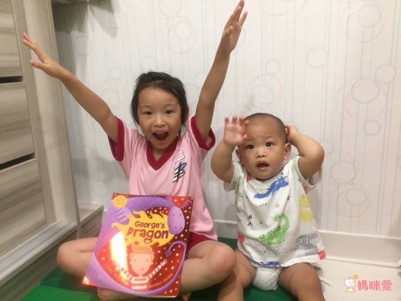 《大象艾瑪ELMER》英文繪本10書＋有聲CD套組✯ 單本不到百元！ 英文親子共讀首選♬