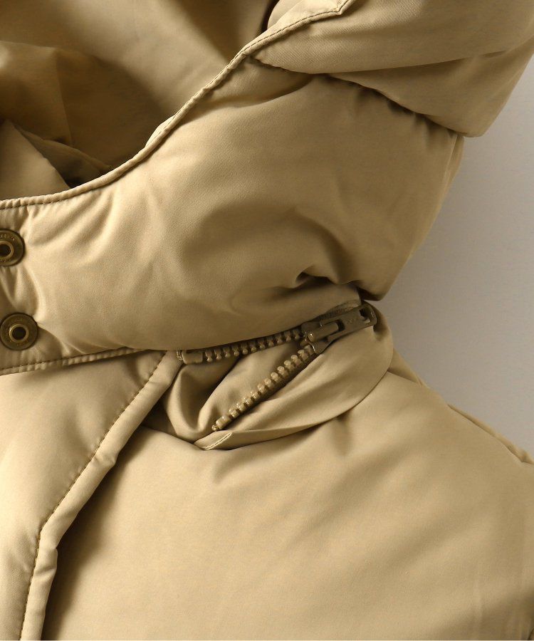 日本 BREEZE - 蓬鬆溫暖連帽立領羽絨外套-黑