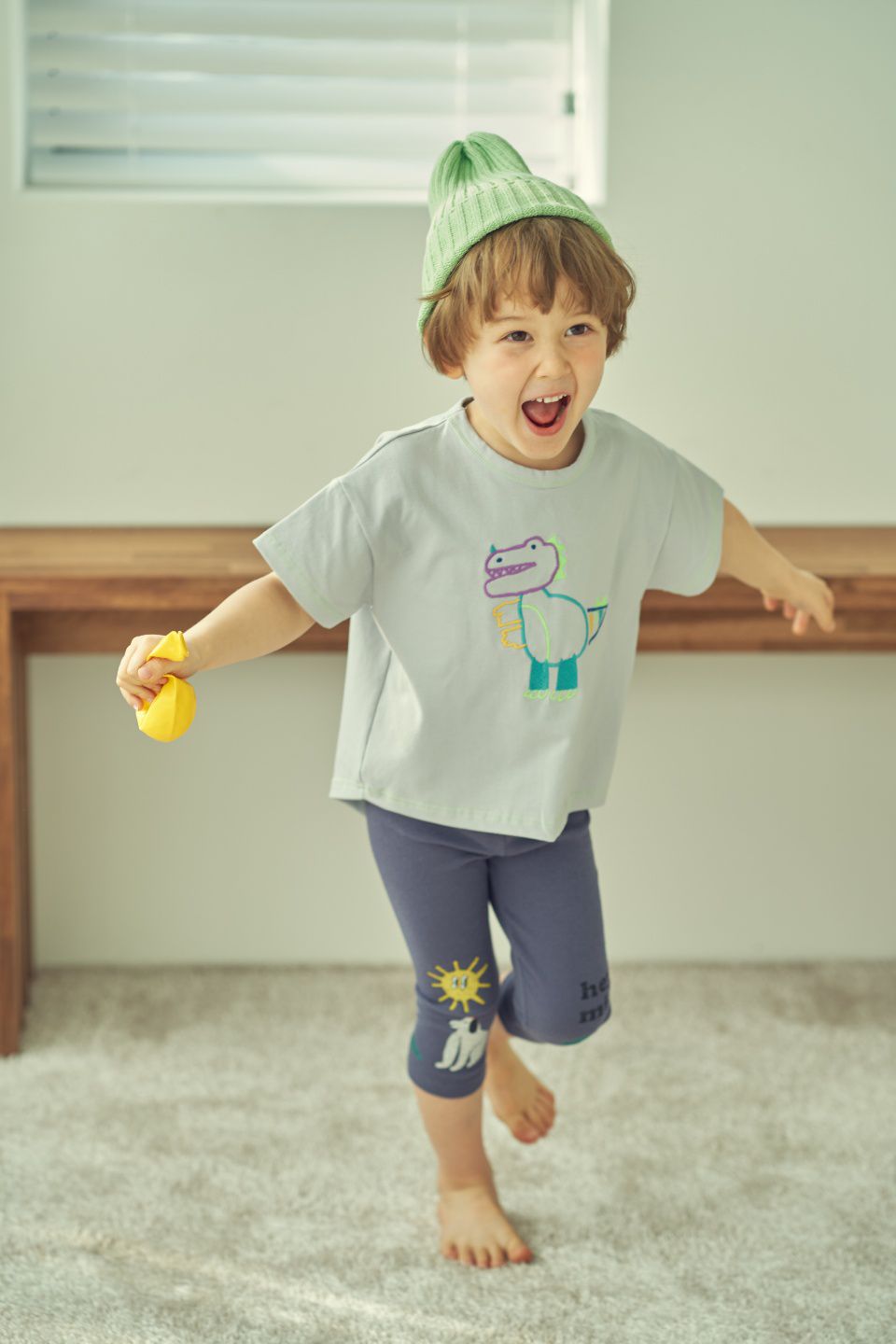 韓國 Mimico - 刺繡線條塗鴉恐龍造型T-淺灰