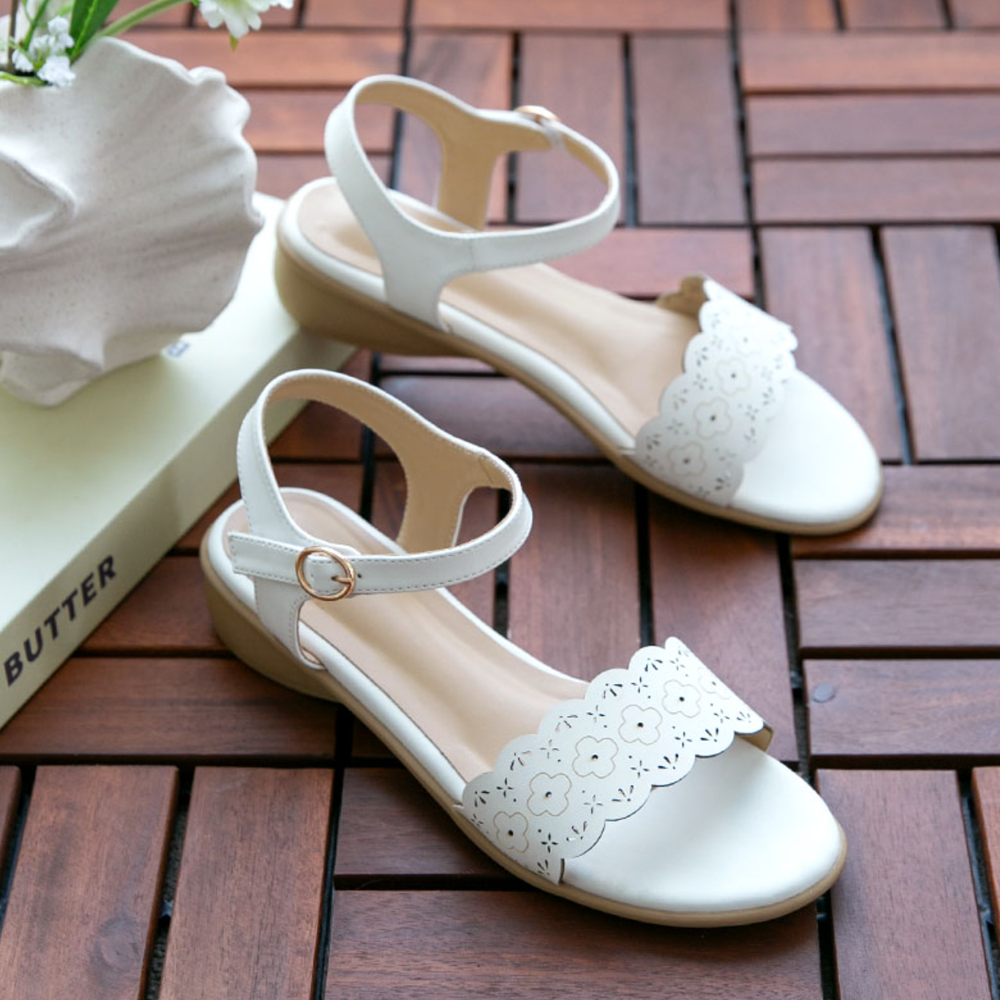 花紋寬帶軟底輕量涼鞋(4cm)-白