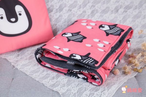 OGG 喔咯 - 外出隨身被組合-企鵝可莉-粉紅 (90*70cm / 26*20cm)-1組