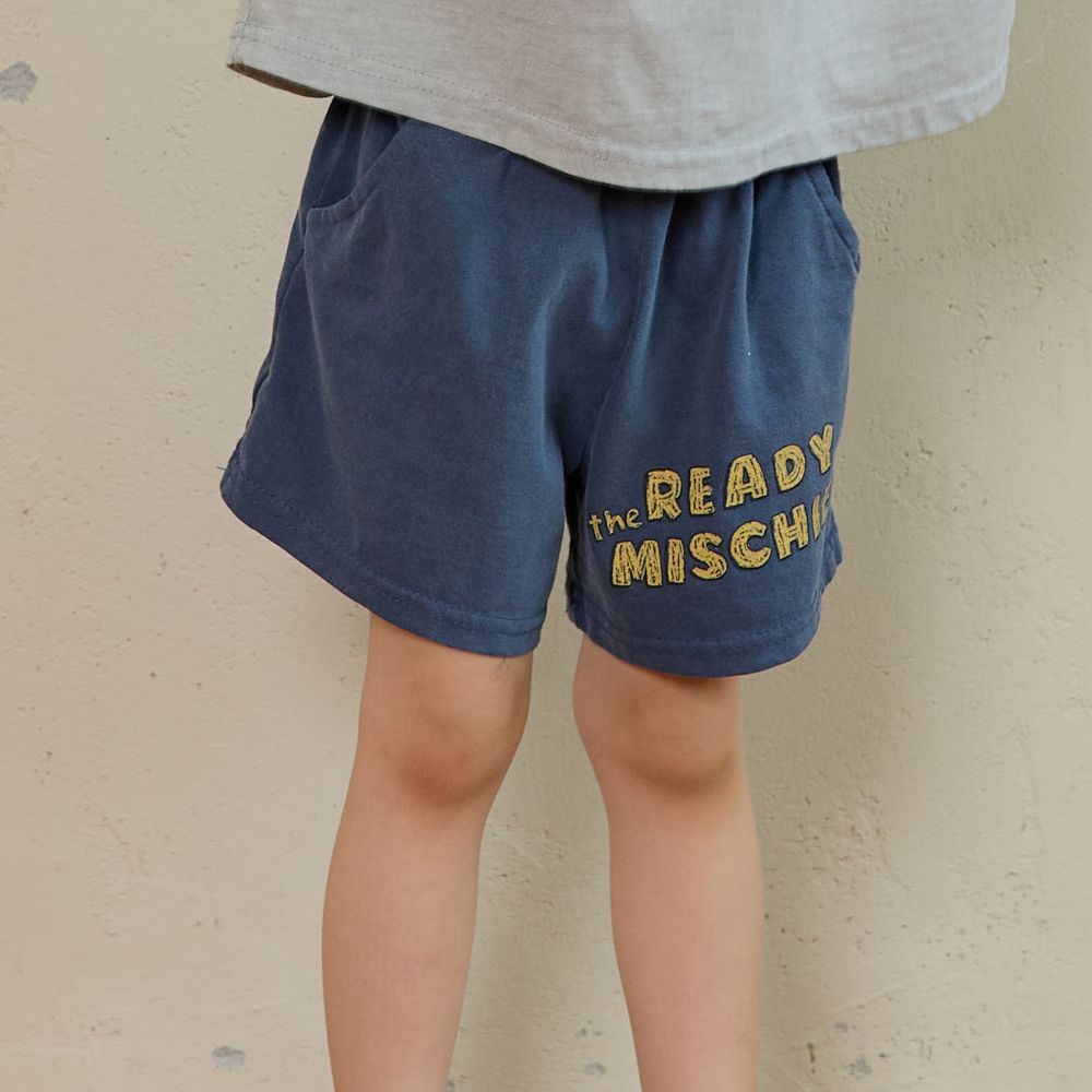 NAVi 鬆緊腰純棉休閒短褲-塗鴉文字-海軍藍