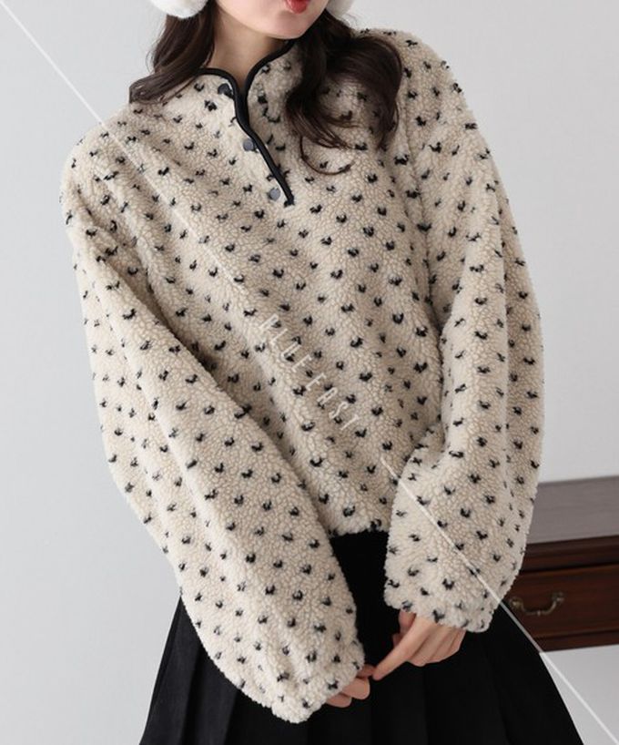 日本 BLUE EAST - 滿版愛心泰迪毛絨溫暖長袖上衣-米白 (M)