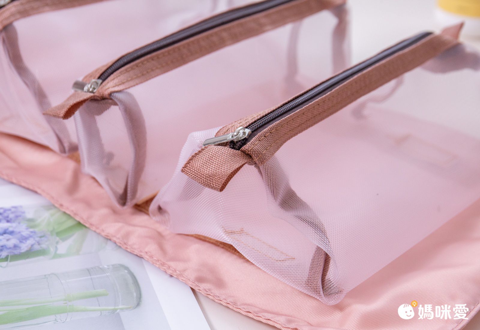 4in1萬用折疊化妝包-質感黑