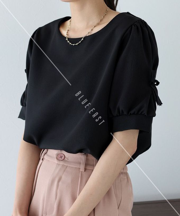 日本 BLUE EAST - 甜美可愛蝴蝶結點綴短袖上衣-黑 (M)