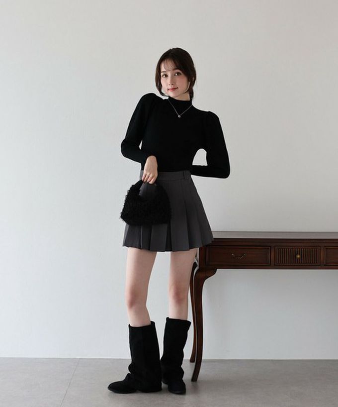 日本 BLUE EAST - 宮廷風百搭針織微高領長袖上衣-米杏