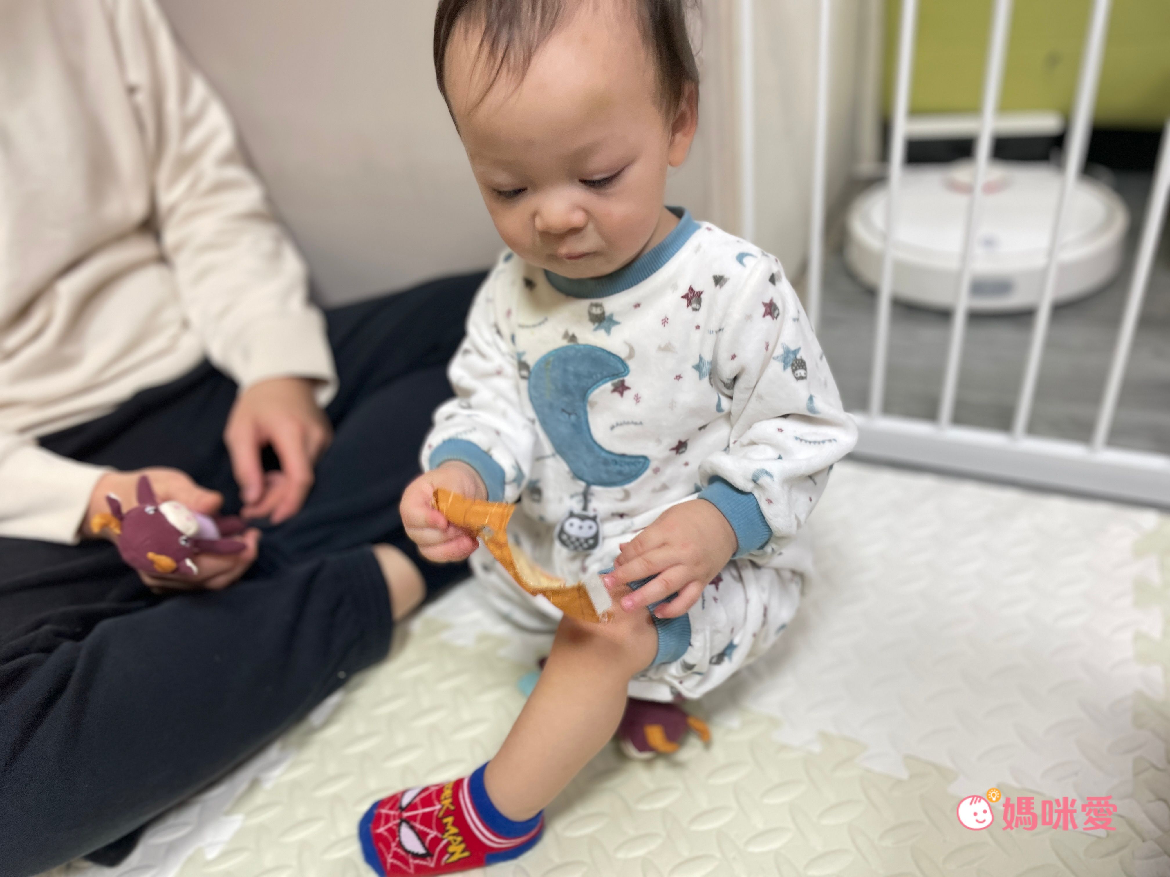 刺激五感【 比利時 Lilliputiens 】新生兒玩具｜寶寶布書