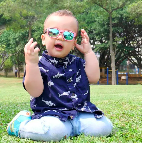 LOVEYE - 偏光墨鏡-黑莓派對-藍碰黑