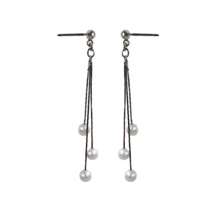 日本 Melody Accessory - 日本製 搖曳三珍珠垂墜感耳環-銀